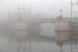 Туман, мост