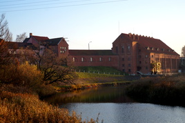 Правдинская ГЭС .Осень.